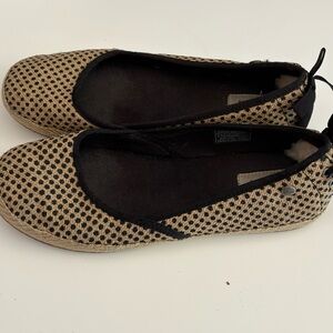 Ugg flats